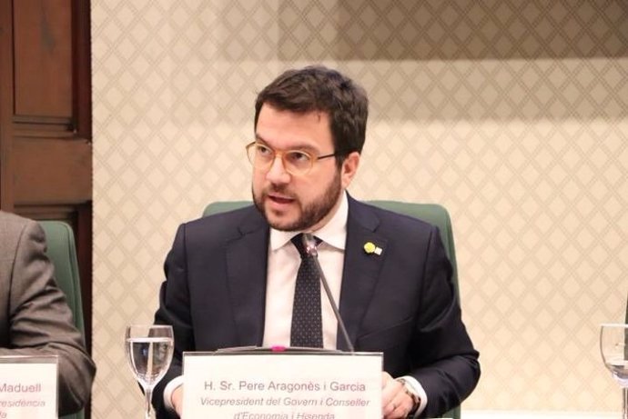El vicepresidente y conseller de Economía y Hacienda, Pere Aragons, en el Parlament, el 3 de febrero de 2020.
