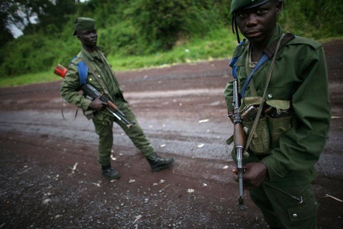 RDCongo.- Un líder rebelde y más de 300 combatientes se entregan al Ejército de 