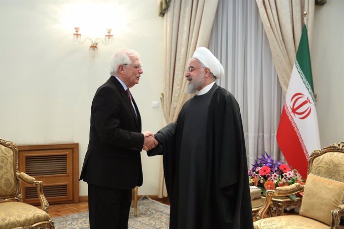 Irán.- Rohani reitera ante Borrell el compromiso de Irán con el acuerdo nuclear
