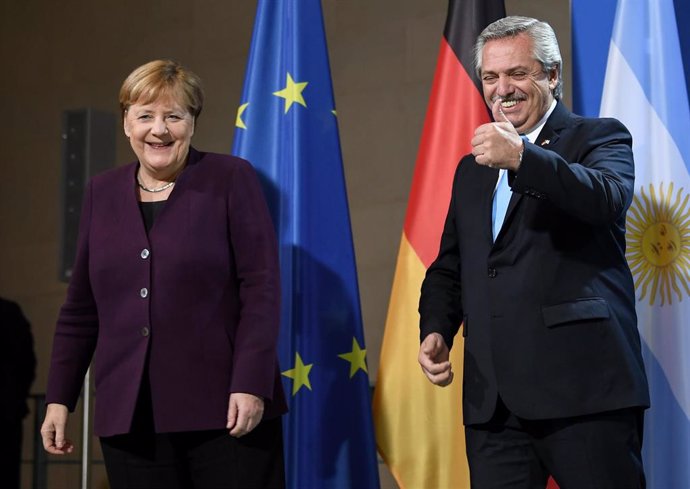La canciller de Alemania, Angela Merkel, y el presidente de Argentina, Alberto Fernández.