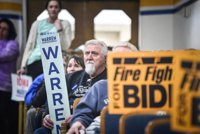 Trump barre sin apenas oposición en el caucus republicano de Iowa