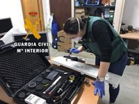 Detenido por robos en viviendas de Vícar y Roquetas (Almería) a las que accedía rompiendo ventanas