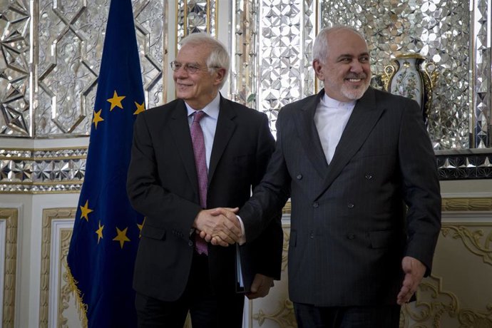 Josep Borrell y Mohamad Yavad Zarif