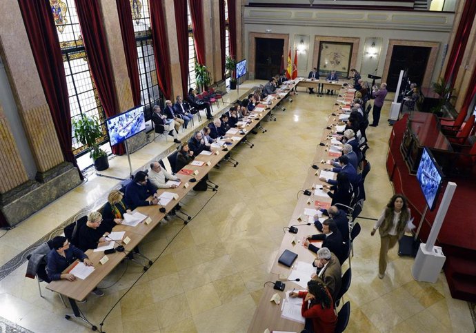 El alcalde de Murcia, José Ballesta, preside la primera reunión del mandato y sesión constitutiva del Consejo Social de la Ciudad