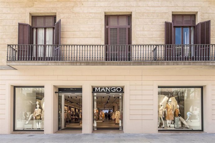 Tienda de Mango en el Portal de l'ngel, en Barcelona