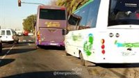 Siete heridos leves en Sevilla tras una colisión de dos autobuses de transporte regular en Avenida de Andalucía
