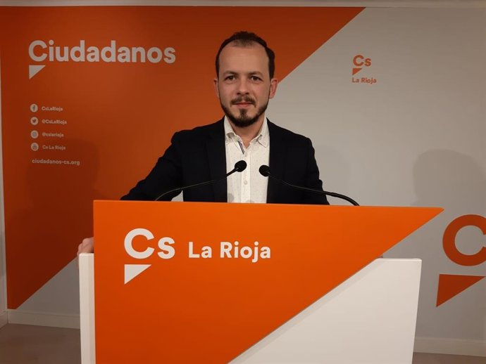 El portavoz del Grupo Parlamentario Ciudadanos, Pablo Baena