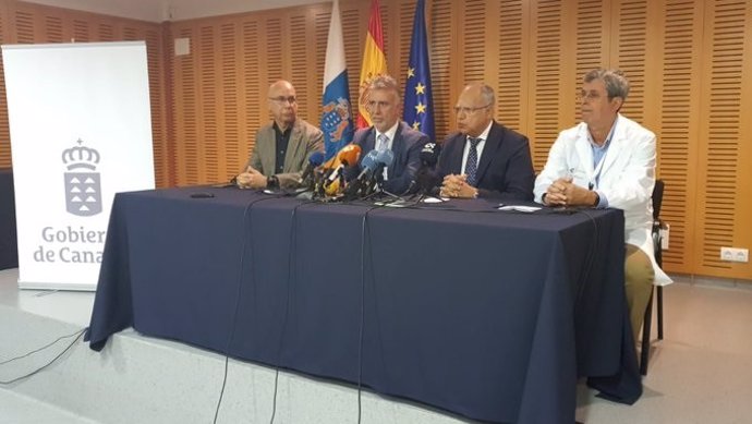 El presidente de Canarias, Ángel Víctor Torres, ofrece los datos más recientes sobre la evolución del paciente afectado por coronavirus