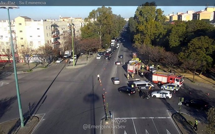 Accidente en la Avenida de la Paz en Sevilla.