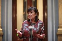 El Senado sube el sueldo al personal y a los senadores y amplía el número de asistentes que podrán tener los partidos