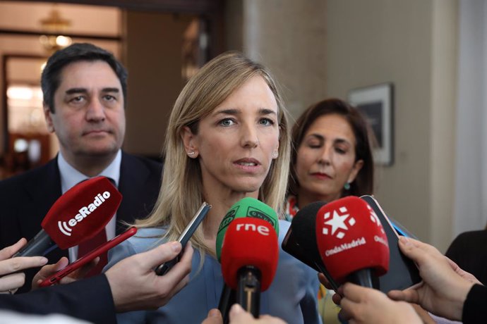La portaveu del Partit Popular al Congrés dels Diputats, Cayetana Álvarez de Toledo, atén els mitjans de comunicació després de la reunió de la Junta de Portaveus del Congrés dels Diputats, Madrid (Espanya) 4 de febrer del 2020.