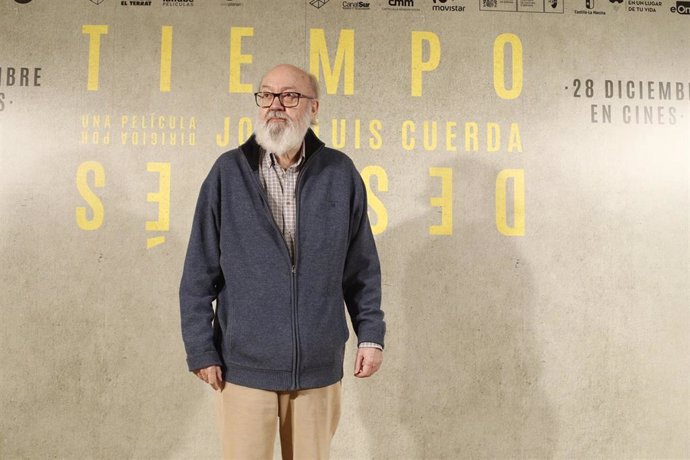 El cineasta José Luis Cuerda ha fallecido este martes en Madrid a los 72 años. En la imagen, el director durante la premiere de la película 'Tiempo después' el 18 de diciembre de 2019 en Madrid.