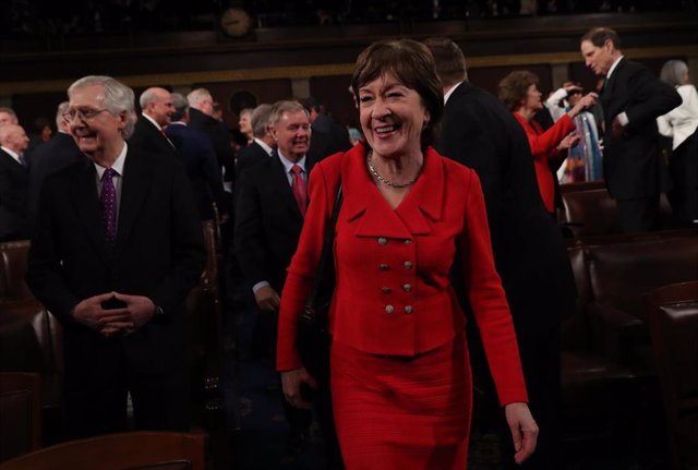 La senadora republicana Susan Collins llega al discurso del Estado de la Nación del presidente de Estados Unidos, Donald Trump. 