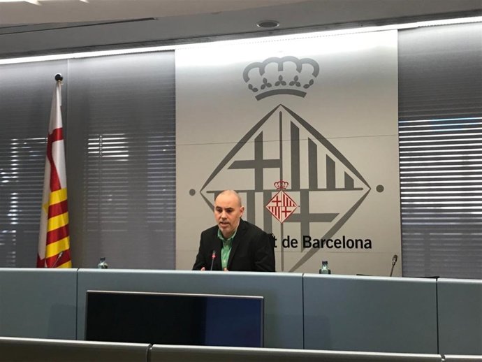 El concejal de Emergencia Climática y Transición Ecológica de Barcelona, Eloi Badia, hace balance del primer mes de la Zona de Bajas Emisiones (ZBE)