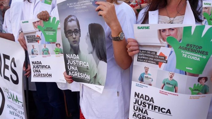 Andalucía.- Concentración este lunes en el centro de salud de Coria del Río para condenar una agresión a un enfermero