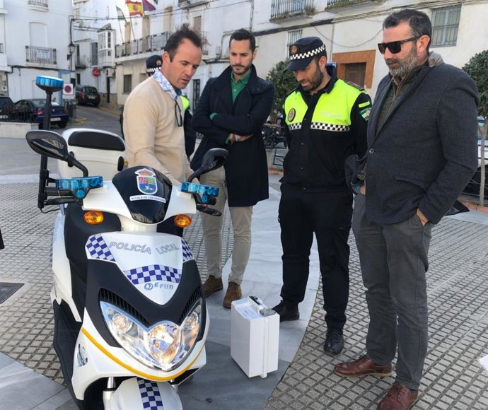 Alcalá De Los Gazules Dispone De Una Moto Eléctrica Para La Policía Local