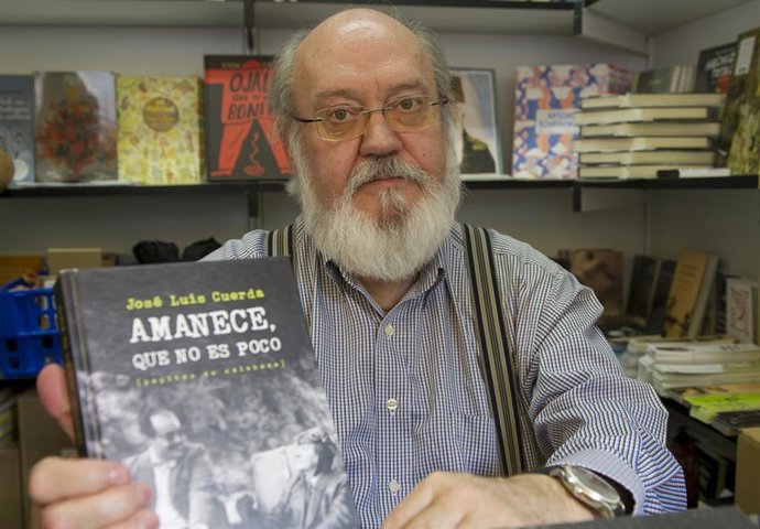 José Luis Cuerda presenta el libro de Amanece que no es poco