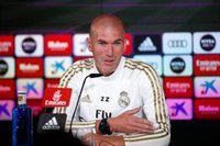 Zidane: "El Barça nunca tiene debilidades, será competitivo hasta final de temporada"