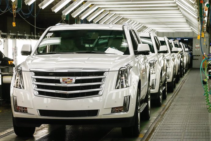 Producción del Cadillac Escalade en la planta de General Motors en Arlington (Estados Unidos)