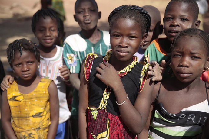    Actualmente son 200 millones de mujeres y niñas las que han sufrido la mutilación de sus genitales. 