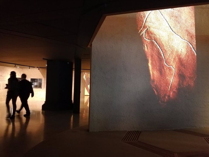 El Museu d'Arqueologia rememora els orígens de l'art en una exposició de 250 peces.