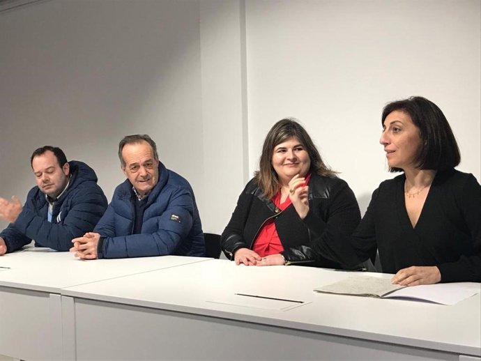 La conselleira de Medio Ambiente, Ángeles Vázquez, habla sobre ayudas en materia de pesca fluvial.