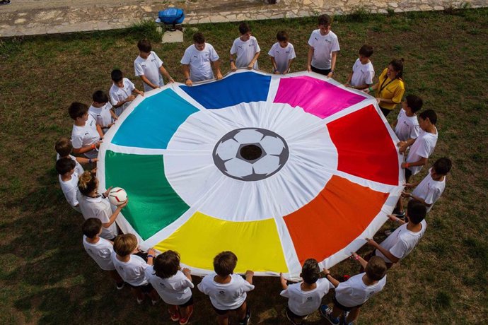 Alumnos de un colegio durante el proyecto 'Futura Afición'