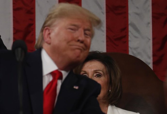 EEUU.- Pelosi afirma que los senadores republicanos han normalizado la "ilegalid