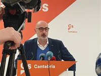 Cs pide "más contundencia" a Revilla en la reclamación del pago del IVA