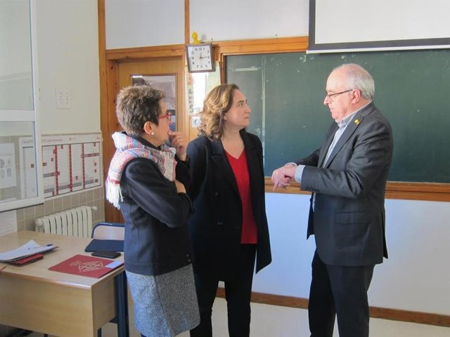 La alcaldesa Ada Colau y el conseller Josep Bargalló