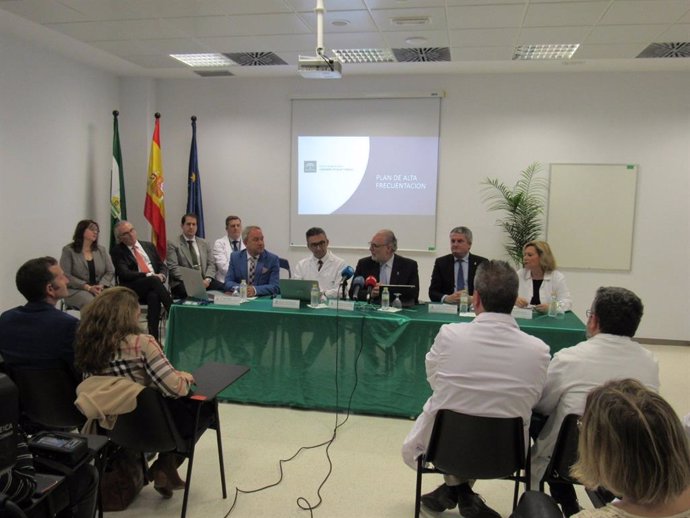 Salud ofrece datos sobre el seguimiento del Plan de Alta Frecuentación en Andalucía