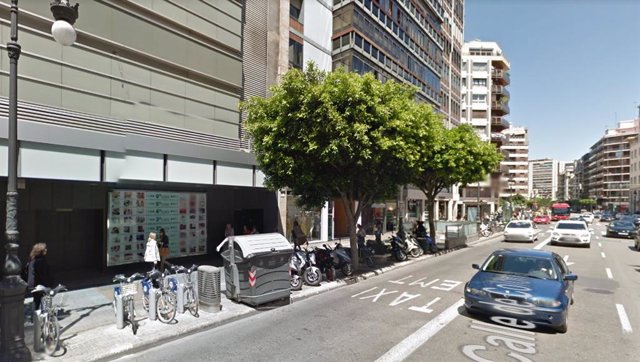 Imagen de la calle Colón de València, que solo tendrá unc arril para vehículos privados