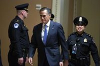 Trump carga contra el "candidato presidencial fallido" Romney por haber votado a favor de destituirle