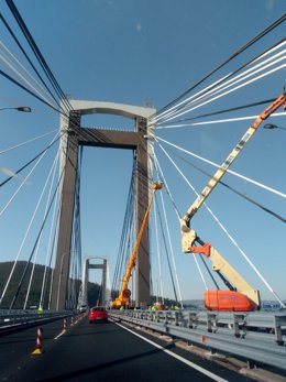 El puente de Rande durante la realización de las obras de ampliación