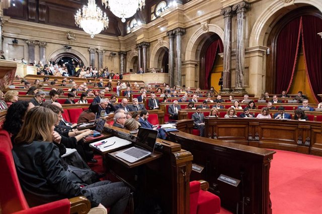 Vista general de una sesión plenaria del Parlament de Catalunya, en Barcelona (España), a 5 de febrero de 2020.
