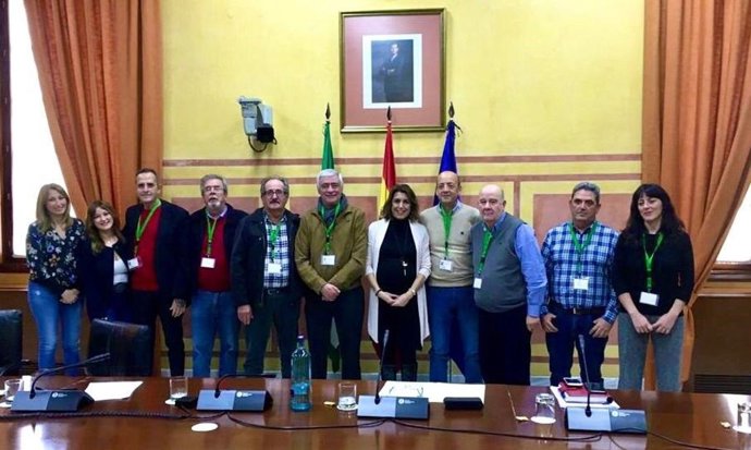 Reunión del PSOE-A con responsables de colectivos y entidades que trabajan en el ámbito de las drogodependencias.