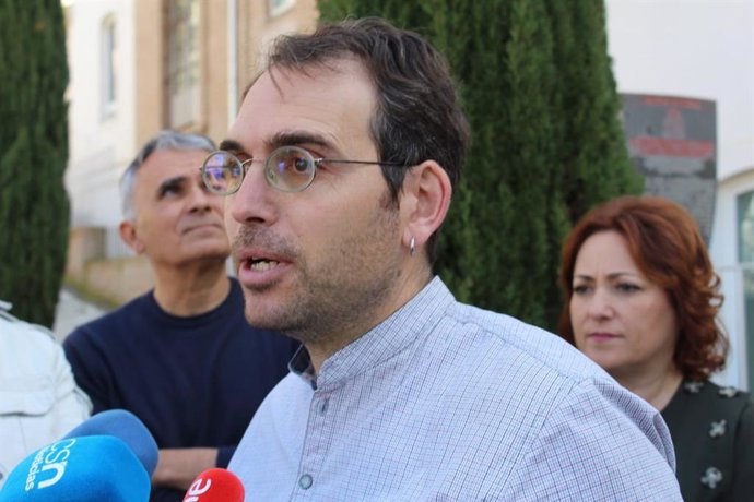 El coordinador general de IU Andalucía, Toni Valero