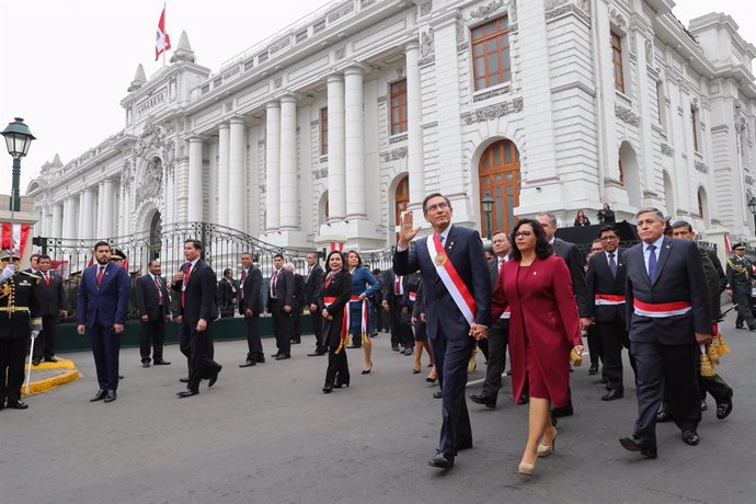 El presidente peruano, Martín Vizcarra, frente al Congreso de Perú