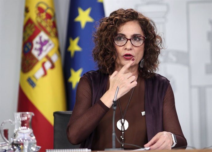 La ministra d'Hisenda i Portaveu del Govern central, María Jesús Montero, després del Consell de Ministres a La Moncloa, Madrid (Espanya), 4 de febrer del 2020.