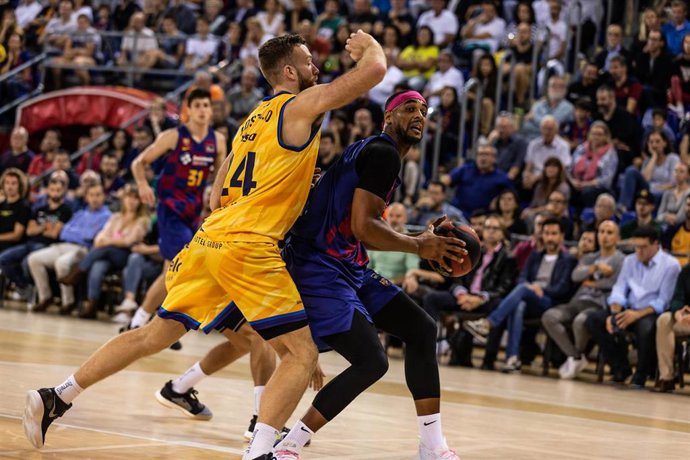 Brandon Davies en el Bara - Herbalife