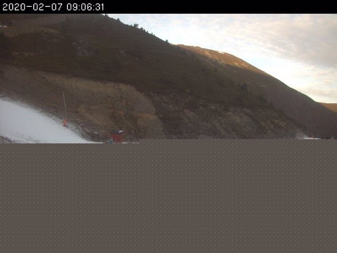 Pista de Principiantes con escasa nieve, en imagen de webcam