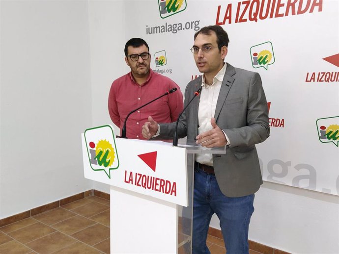 El coordinador general de IU Andalucía, Toni Valero, y el diputado de Adelante Andalucía Guzmán Ahumada.