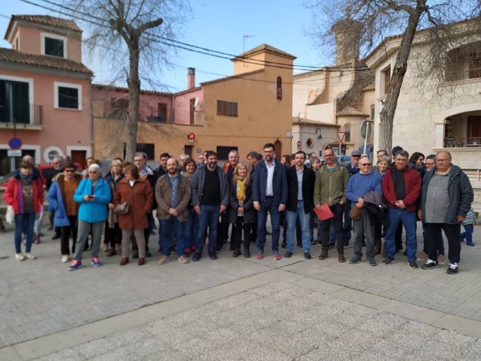 Concentración contra la ampliación del Aeropuerto de Palma en Sant Jordi.