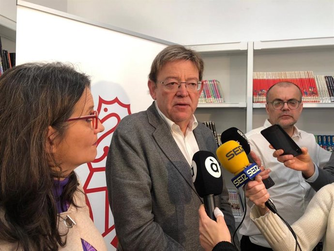 Puig atiende a los medios en el Seminario de Govern