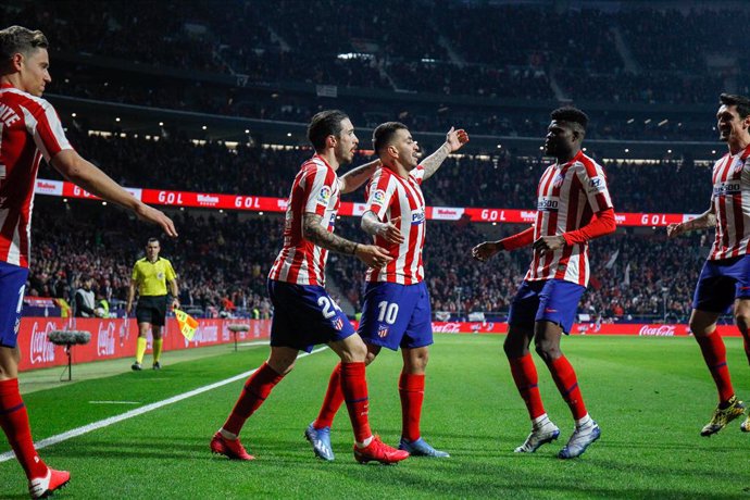 Fútbol/Primera.- Crónica del Atlético de Madrid - Granada, 1-0