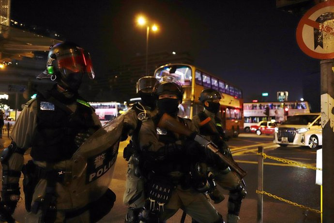 China.- La Policía de Hong Kong detiene a 60 personas en el marco de las protest