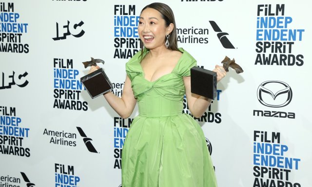 Lulu Wang, directora de The Farewell en los Spirit Awards 2020
