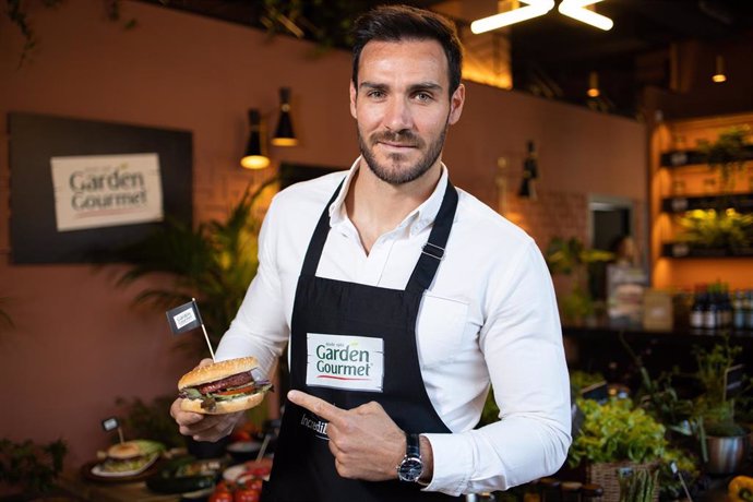 Saúl Craviotto estrena la Incredible Burger de Garden Gourmet