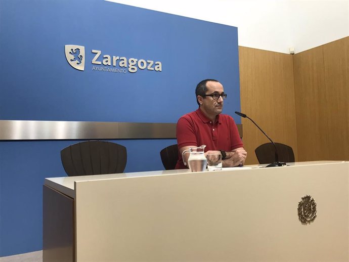 El concejal del grupo municipal de ZeC en el Ayuntamiento de Zaragoza, Alberto Cubero
