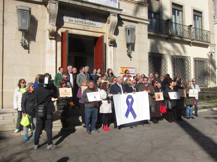 Concentración violencia de género en Badajoz